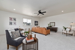 40-Upstairs-Bonus-Room