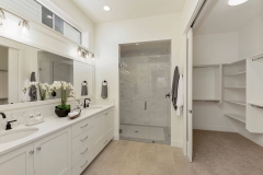 37-Master-Bath-closet